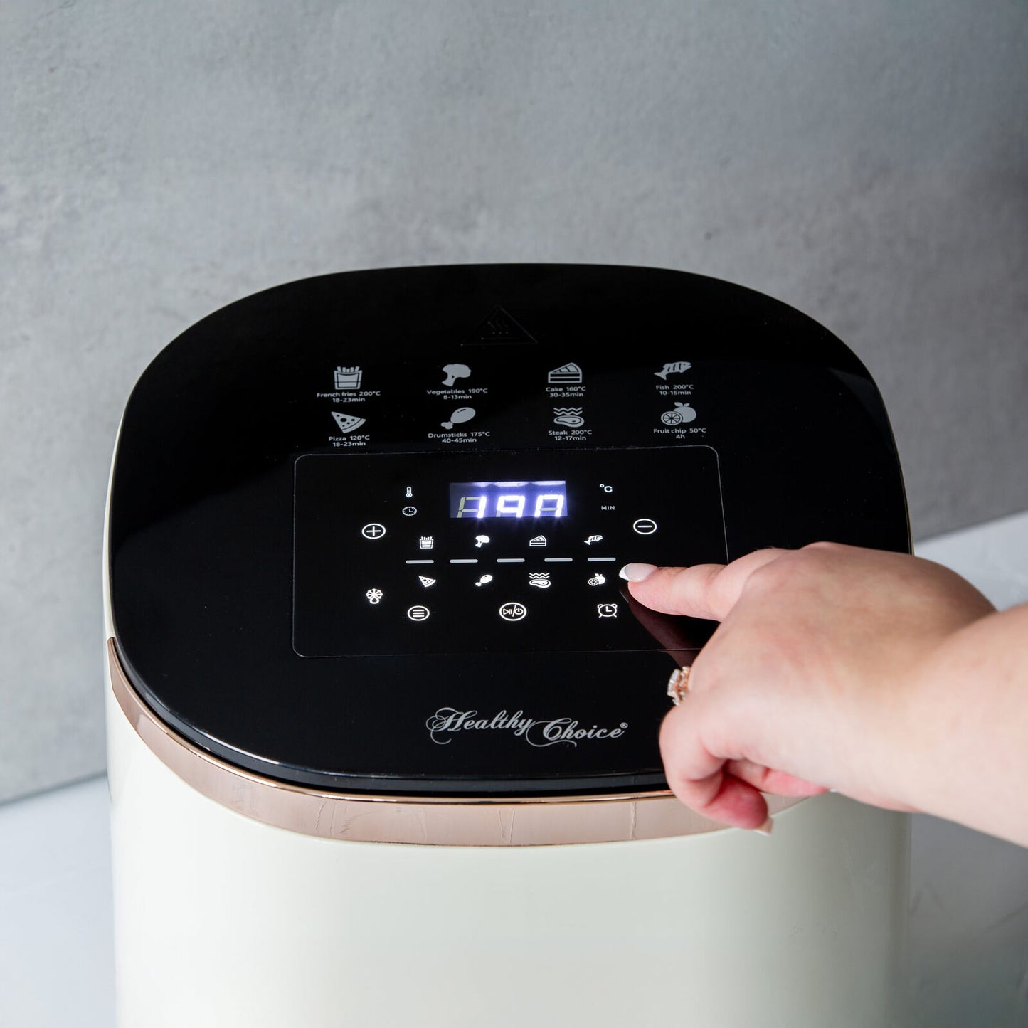 7L Digital Air Fryer with 8 pre-set Touch-control Cooking Programs - Cream - Image 4