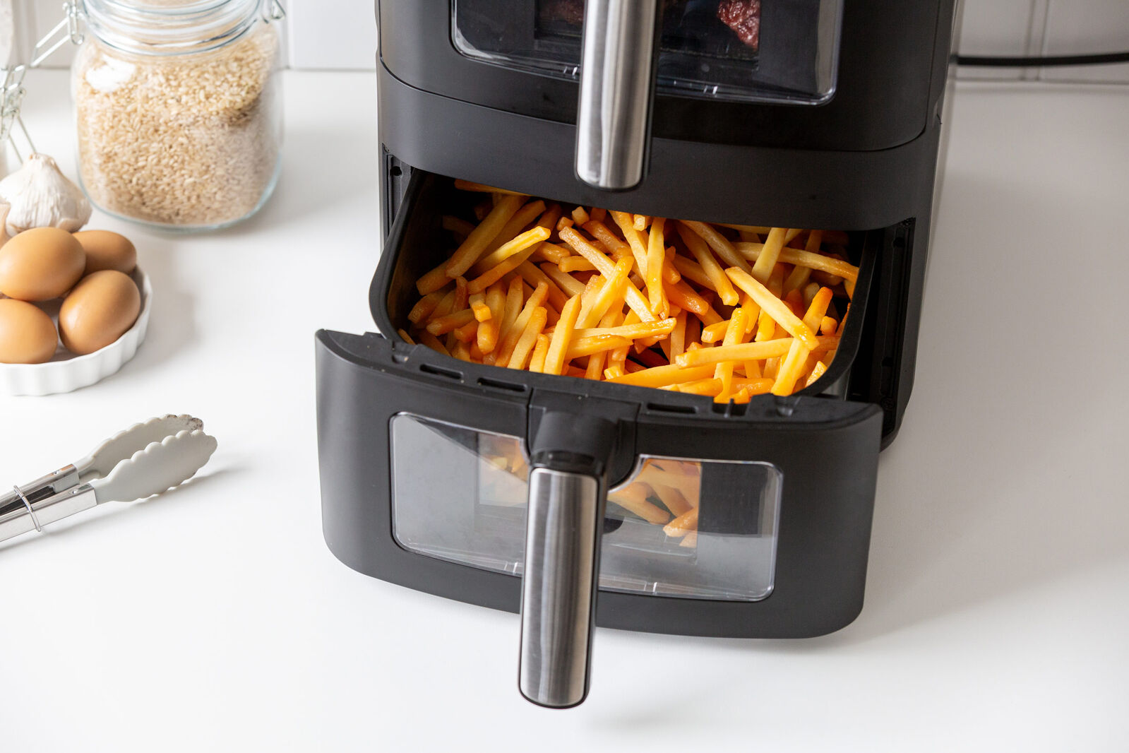 13L Dual Zone 2300W Double Stack Air Fryer with Foldable Top Display - Image 6