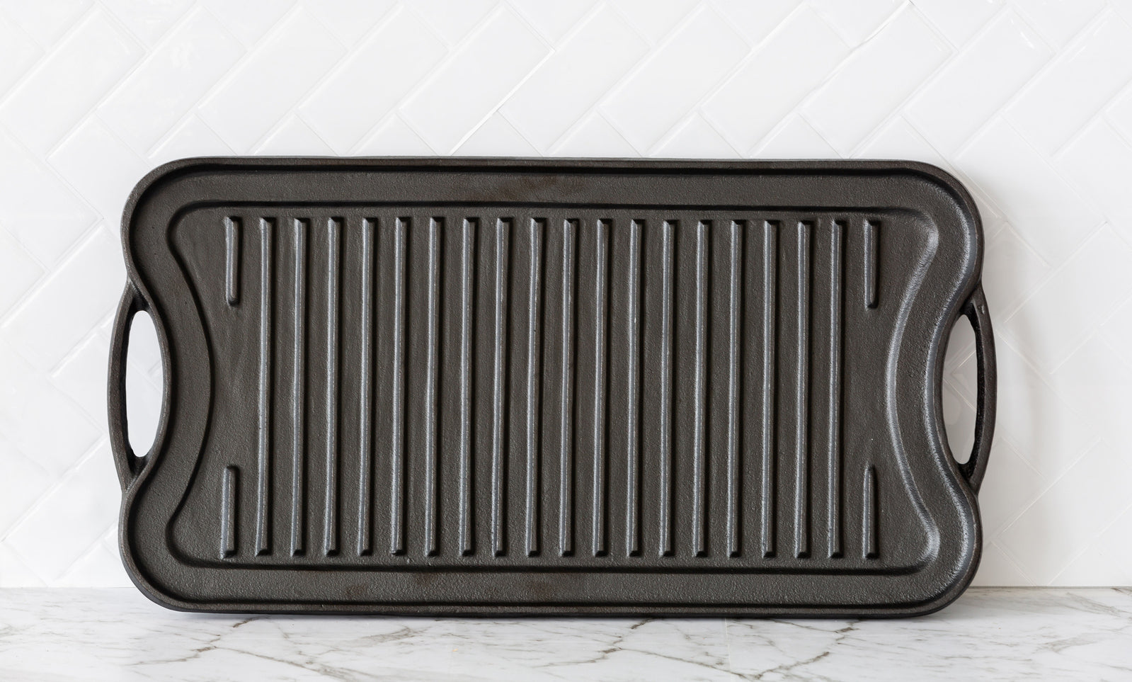 Oil-seasoned Ready to use 50.7x25.8cm Reversible Cast Iron Grill - Black - Image 2