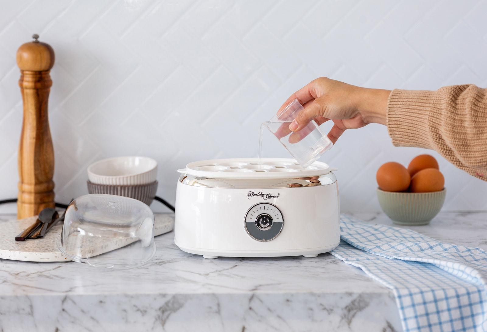 Electric Egg Steamer, Fits 7 Eggs & Cooked Perfectly - Image 5