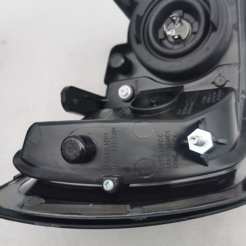 Front Left&right Side Headlight For Kubota M6040 / M7040 / M8540 / M9540 / M108S - Image 7