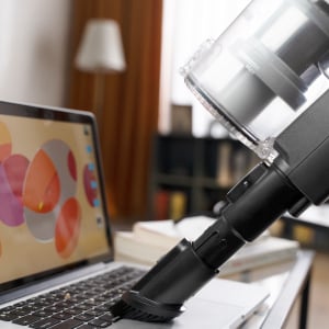 Midea P6 Cordless Stick Vacuum - Image 3