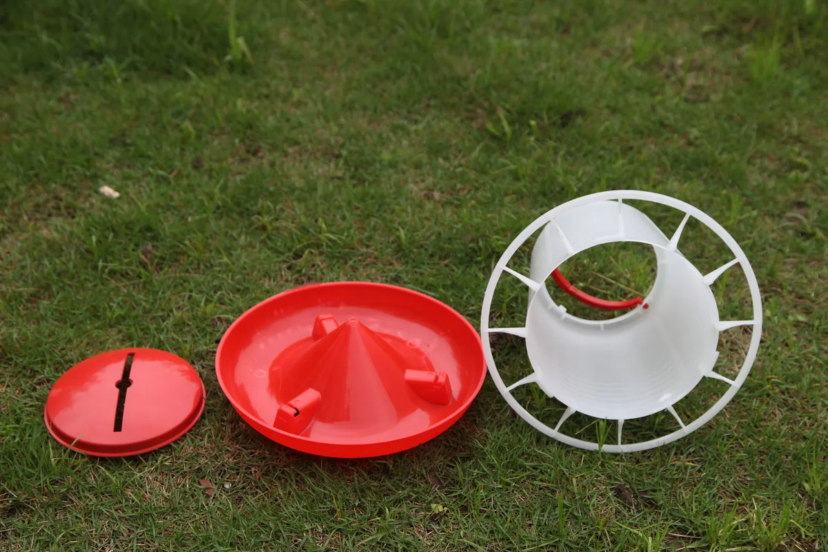 YES4PETS Farm Poultry Bird Chicken Water Drinker 3 L & 3 kg Food Grain Seed Feeder Set - Image 4
