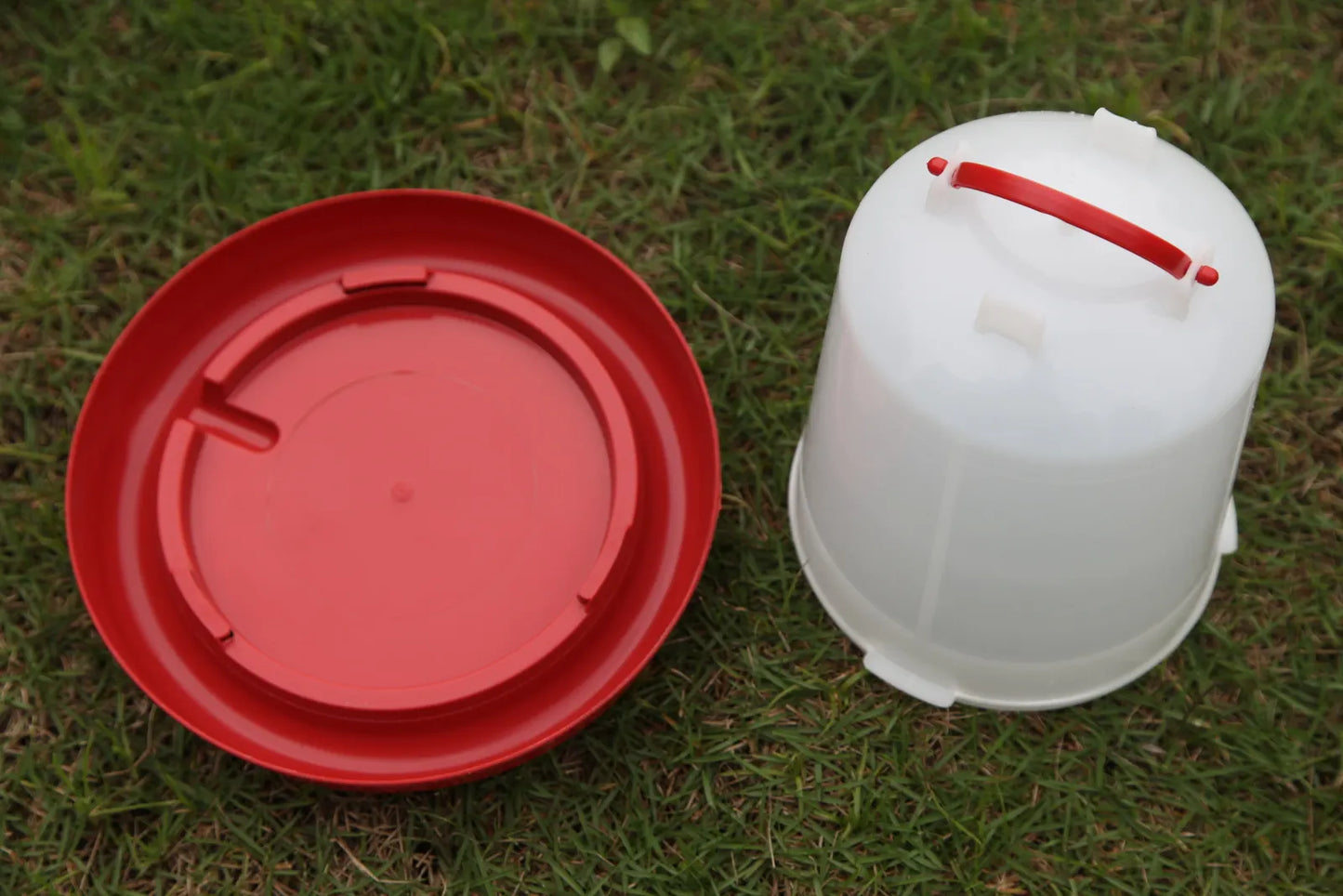 YES4PETS Farm Poultry Bird Chicken Water Drinker 3 L & 3 kg Food Grain Seed Feeder Set - Image 5