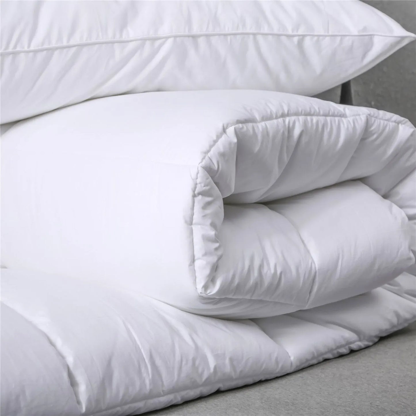 Hotel Quality 400 Gsm Microfibre Duvet Insert with Box Stitching - Queen size 210cm x210 cm