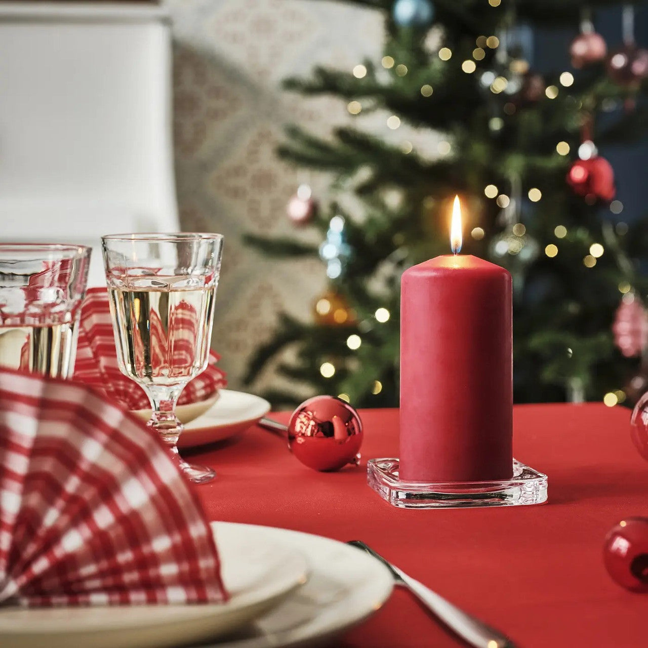 4 Pack Red Wax Pillar Advent Candles Xmas Wedding Party Table Room Centrepiece Decor Graduated sized 6 to 15cm High - Image 2