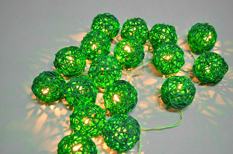 1 Set of Green 5cm Rattan Cane 50 Ball Battery Powered LONG 5m String Lights Christmas Gift Home Wedding Party Bedroom Decoration Table Centrepiece - Image 3