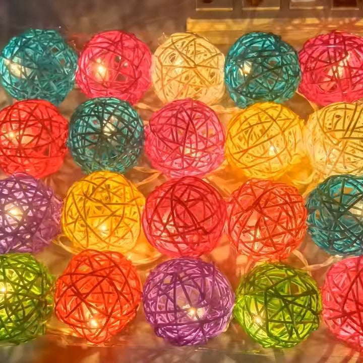 1 Set of Multi Coloured 5cm Rattan Cane 50 Ball Battery Powered LONG 5m String Lights Christmas Gift Home Wedding Party Bedroom Decoration Table Centrepiece - Image 7
