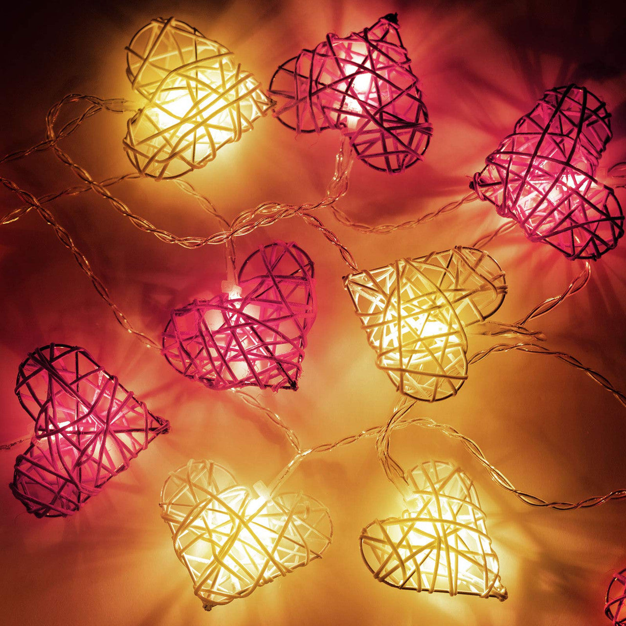 20 Red and White 3D Hollowed Rattan Heart-Shaped 3M String Fairy Lights, Battery (AA) Indoor & Outdoor Decorations Wedding Valentines Romantic Room Table Lighting - Image 6
