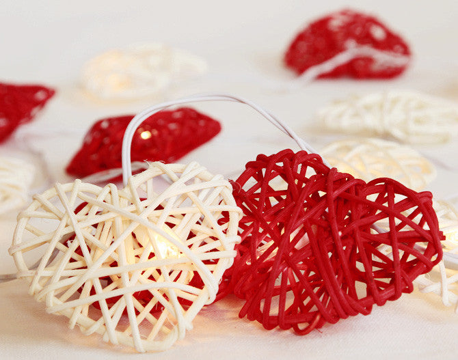 20 Red and White 3D Hollowed Rattan Heart-Shaped 3M String Fairy Lights, Battery (AA) Indoor & Outdoor Decorations Wedding Valentines Romantic Room Table Lighting - Image 7