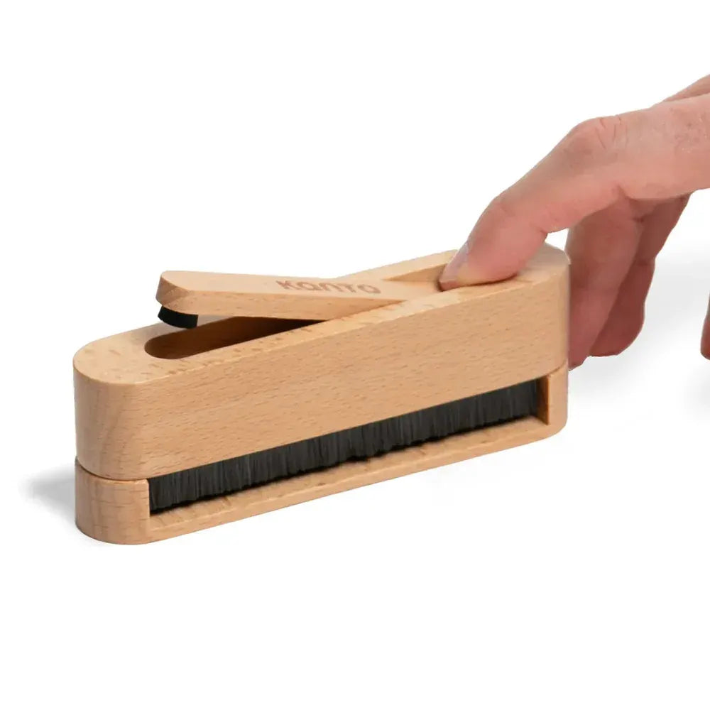 Kanto TT-SB 2-in-1 Carbon Fiber Record and Stylus Cleaning Brush - Image 4