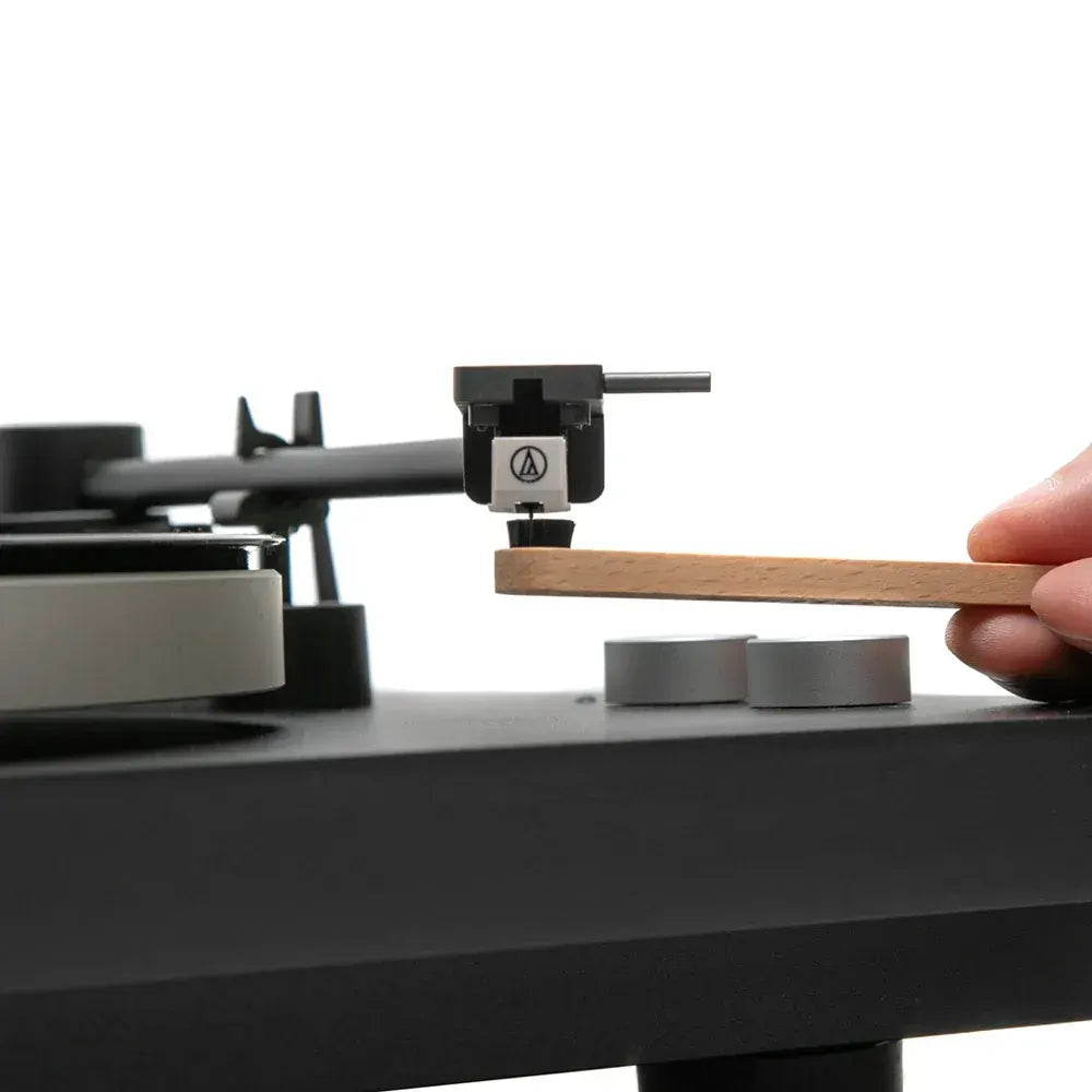 Kanto TT-SB 2-in-1 Carbon Fiber Record and Stylus Cleaning Brush - Image 5