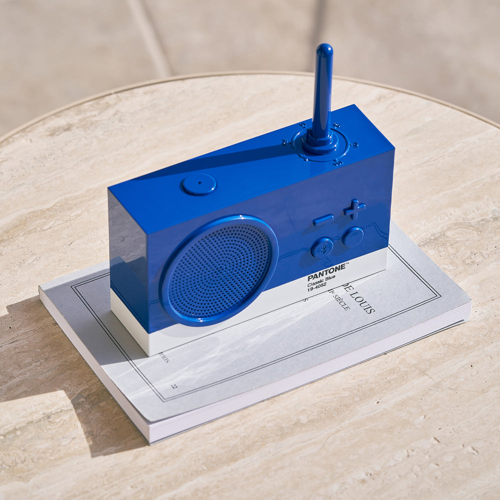 Lexon Thykho 3 Fm Radio & Bluetooth Speaker PANTONE - Classic Blue - Image 2