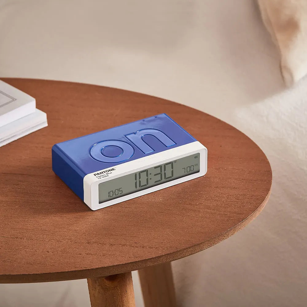 Lexon Flip Classic Reversible Alarm Clock PANTONE - Classic Blue - Image 4