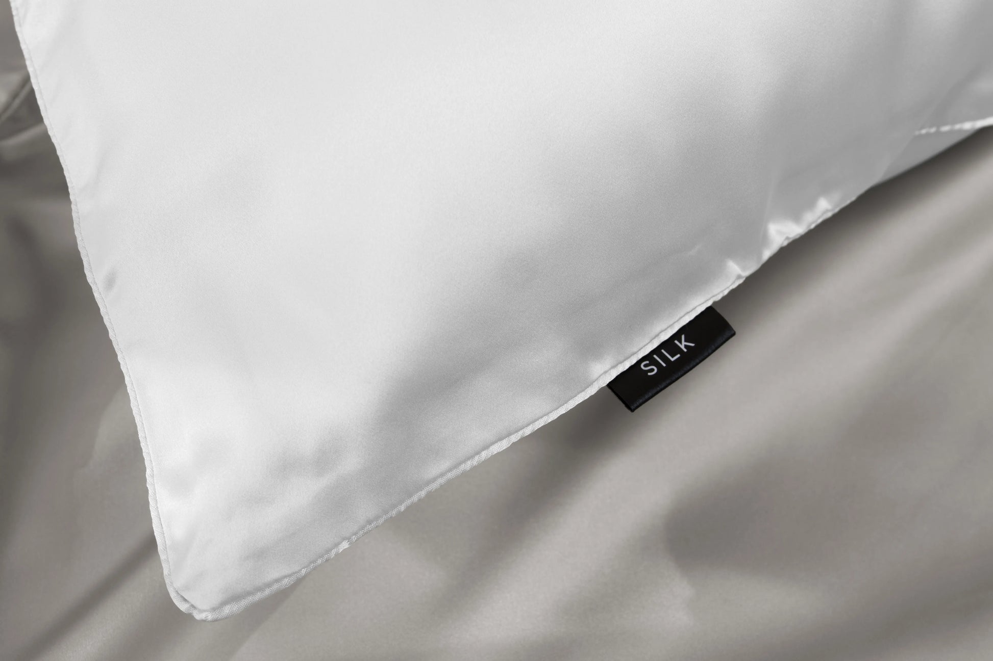White SILK PILLOWCASE - 51X76CM - Image 4