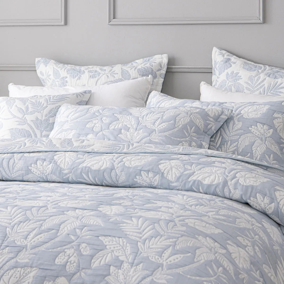 Bianca Laurieton Blue Jacquard Botanical Bedspread Set Super King - Image 3