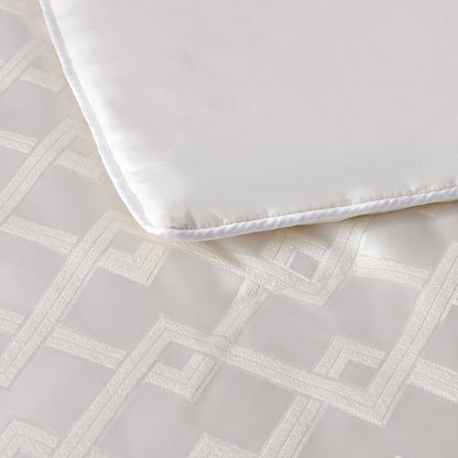 Bianca Firenze Pearl 6 Pcs Jacquard Geometric Comforter Set Super King - Image 5