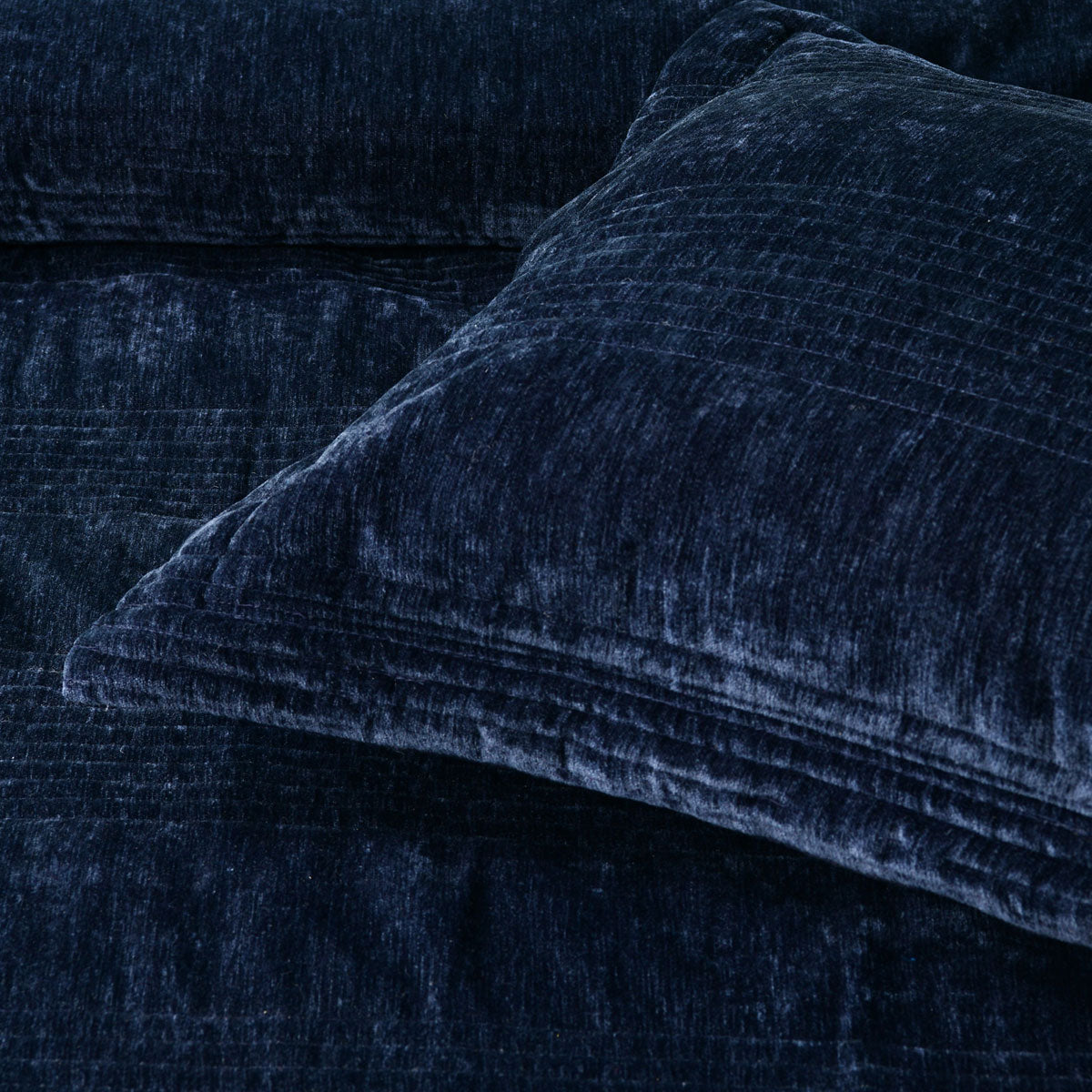 Bianca Cyrano Indigo Soft Velvet Polyester Quilted Coverlet Set Super King - Image 4