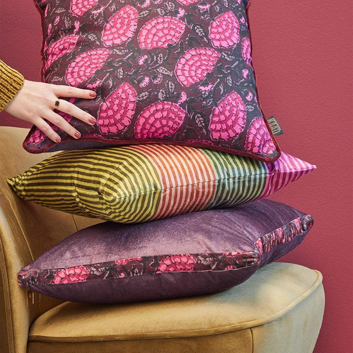 KAAT Amsterdam Boline Aubergine Velvet Oblong Filled Cushion 40cm x 60cm - Image 6