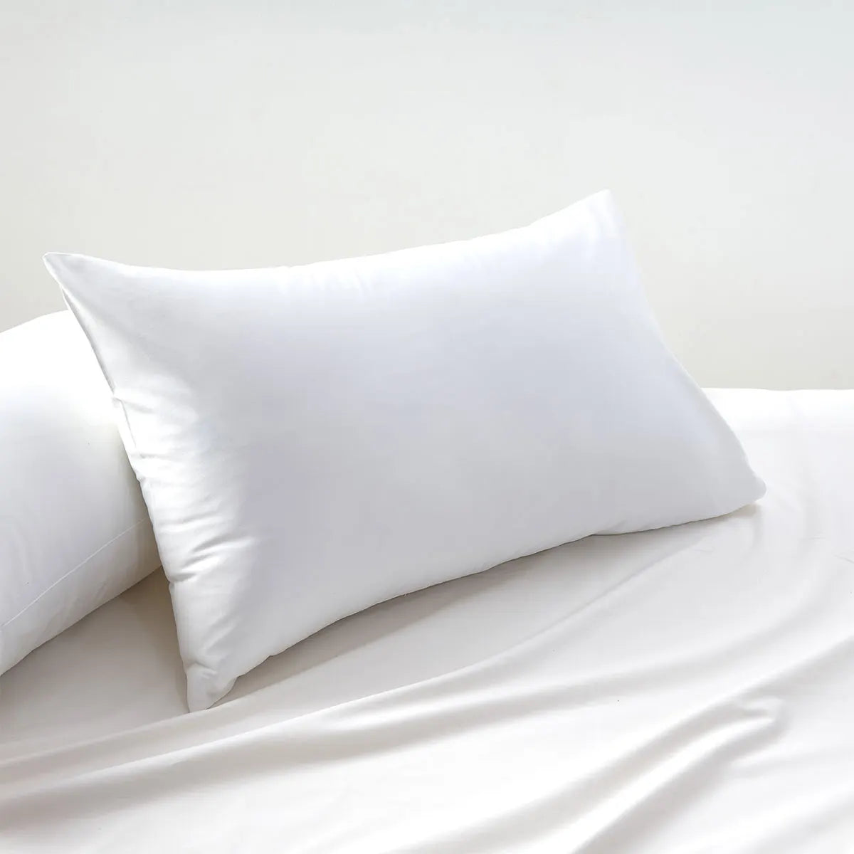 Accessorize White 400TC Bamboo Cotton Pair of Standard Pillowcases 48 x 73 + 15cm - Image 2