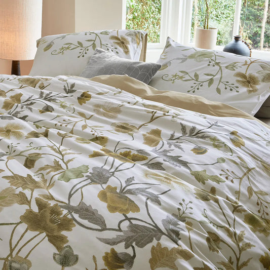 Bedding House Elizabeth White Cotton Sateen Quilt Cover Set Queen - Image 3