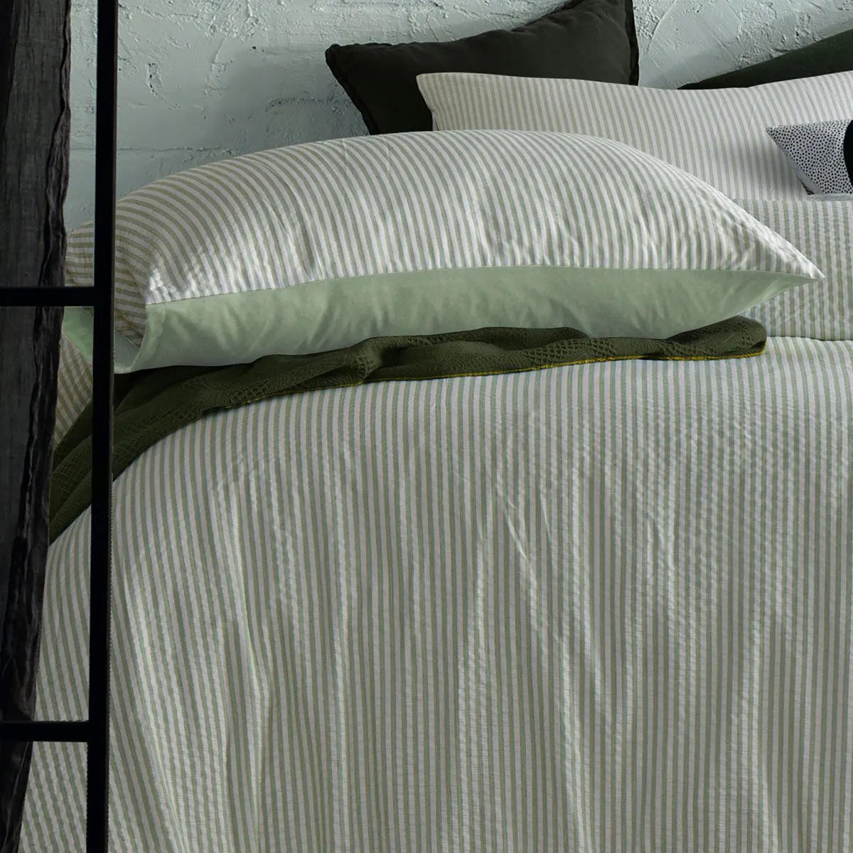 Accessorize Sanford Green Striped Pattern Quilt Cover Set Double - Image 3