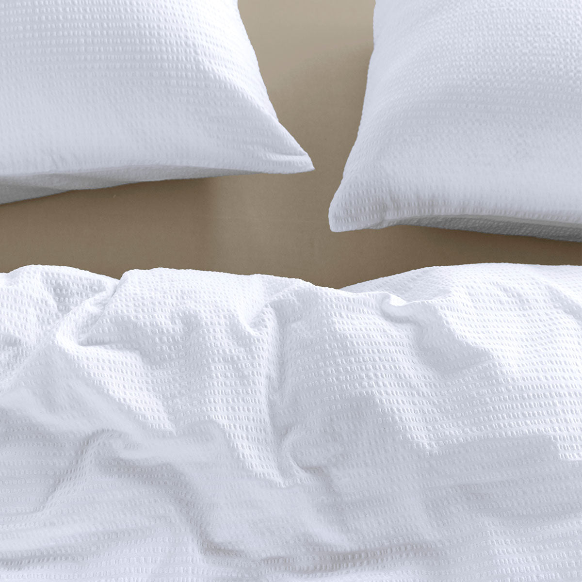 Bedding House Summer White Seersucker Cotton Quilt Cover Set King - Image 4