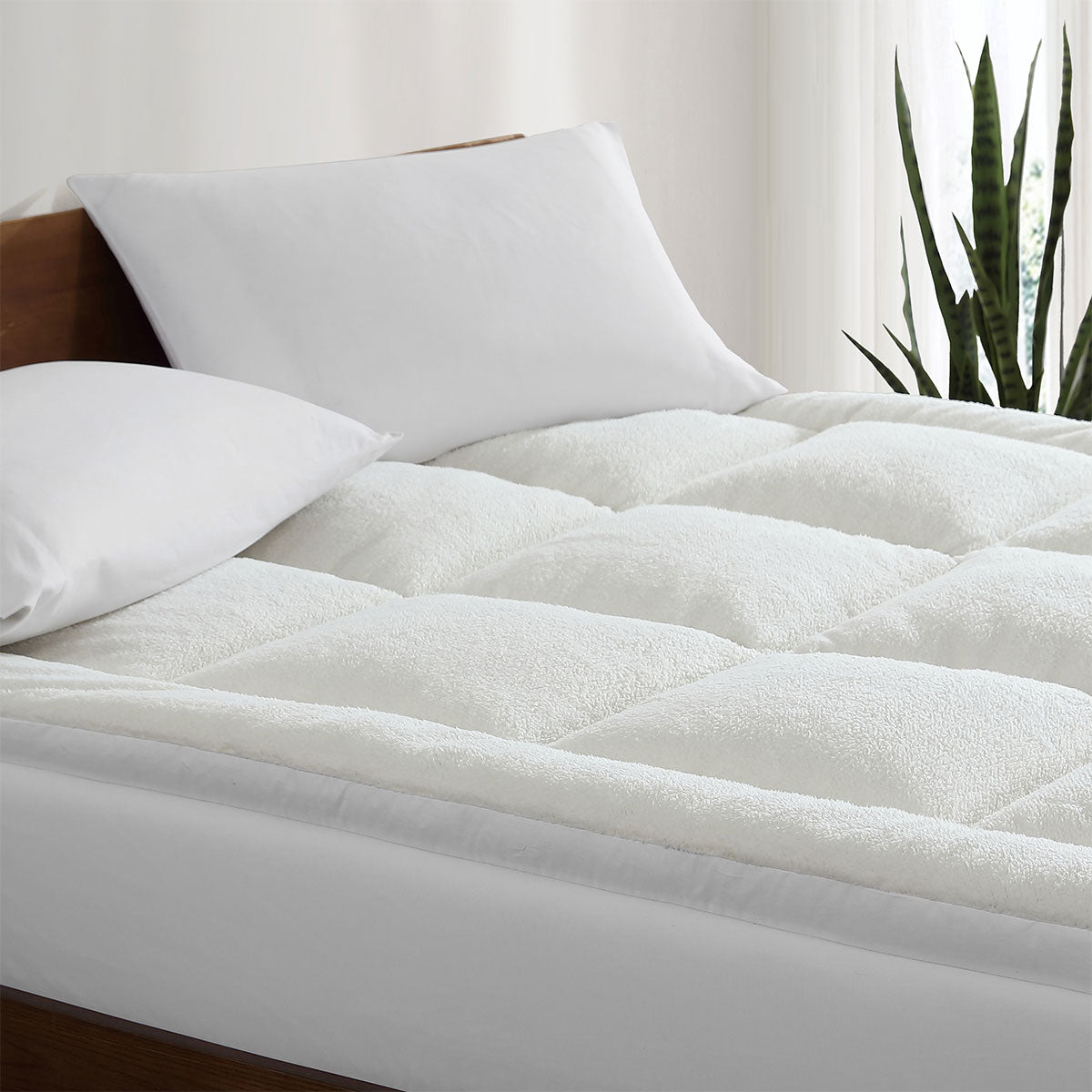 Ardor 1800GSM Reversible Mattress Topper Queen - Image 3