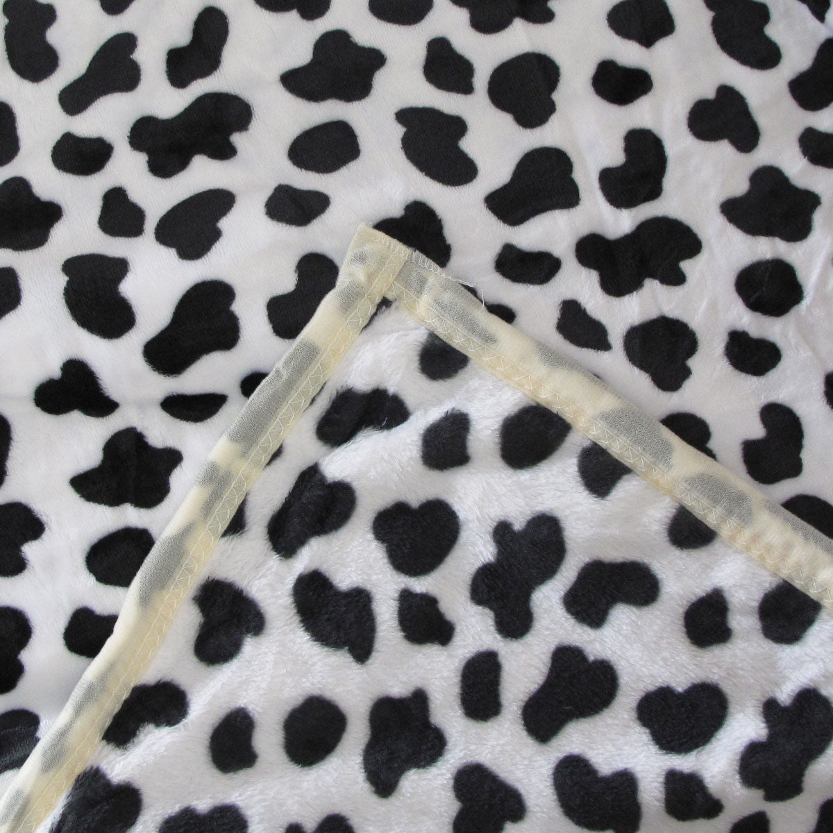 Animal Skin Pattern Soft Flannel Plush Single Size Blanket / Large Throw Rug 150 x 200cm Dalmatian - Image 3