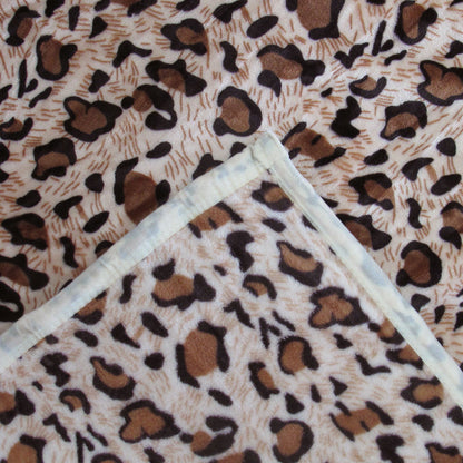 Animal Pattern Soft Flannel Plush Queen Size Blanket 220 x 240cm Leopard - Image 3