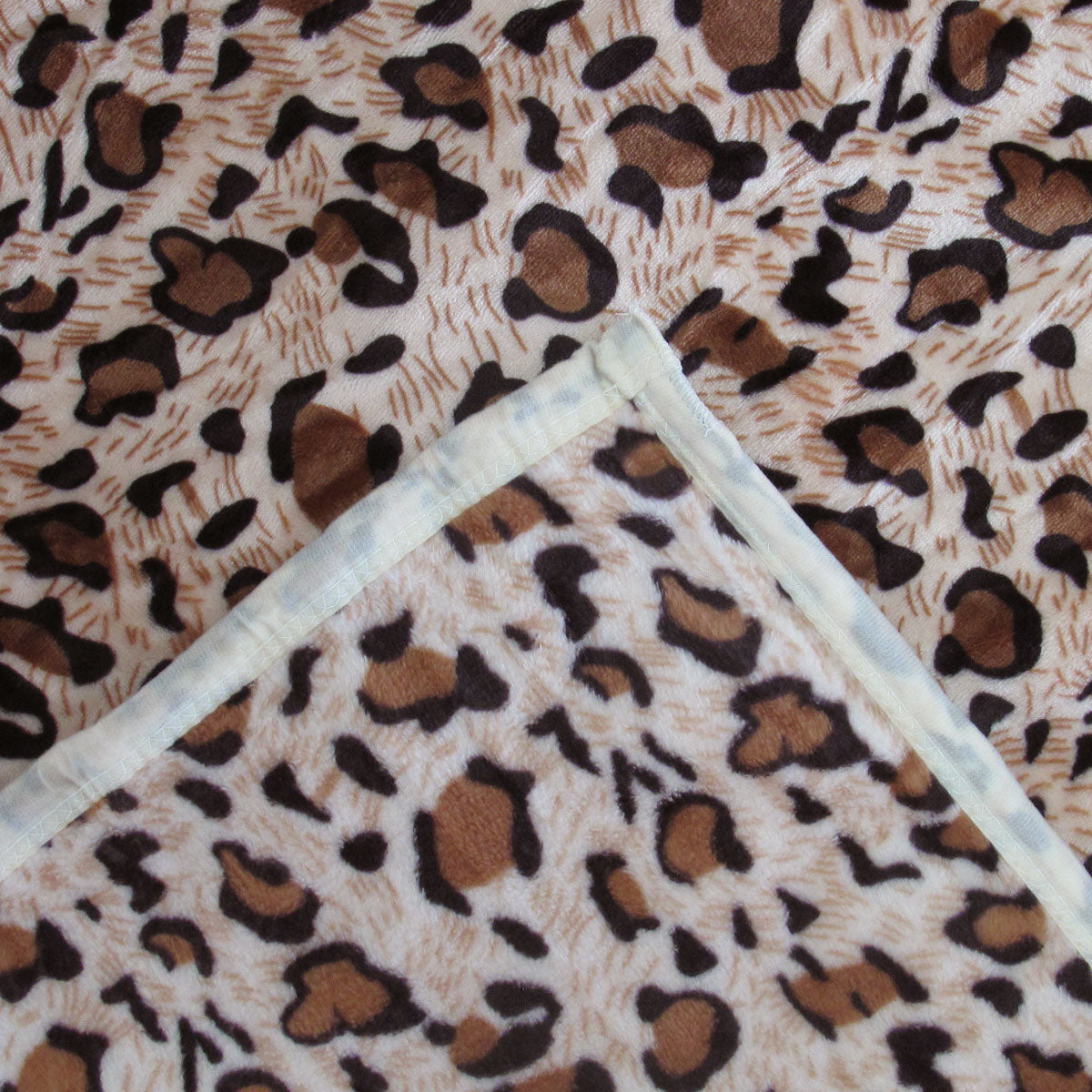 Animal Skin Pattern Soft Flannel Plush Single Size Blanket / Large Throw Rug 150 x 200cm Leopard - Image 3