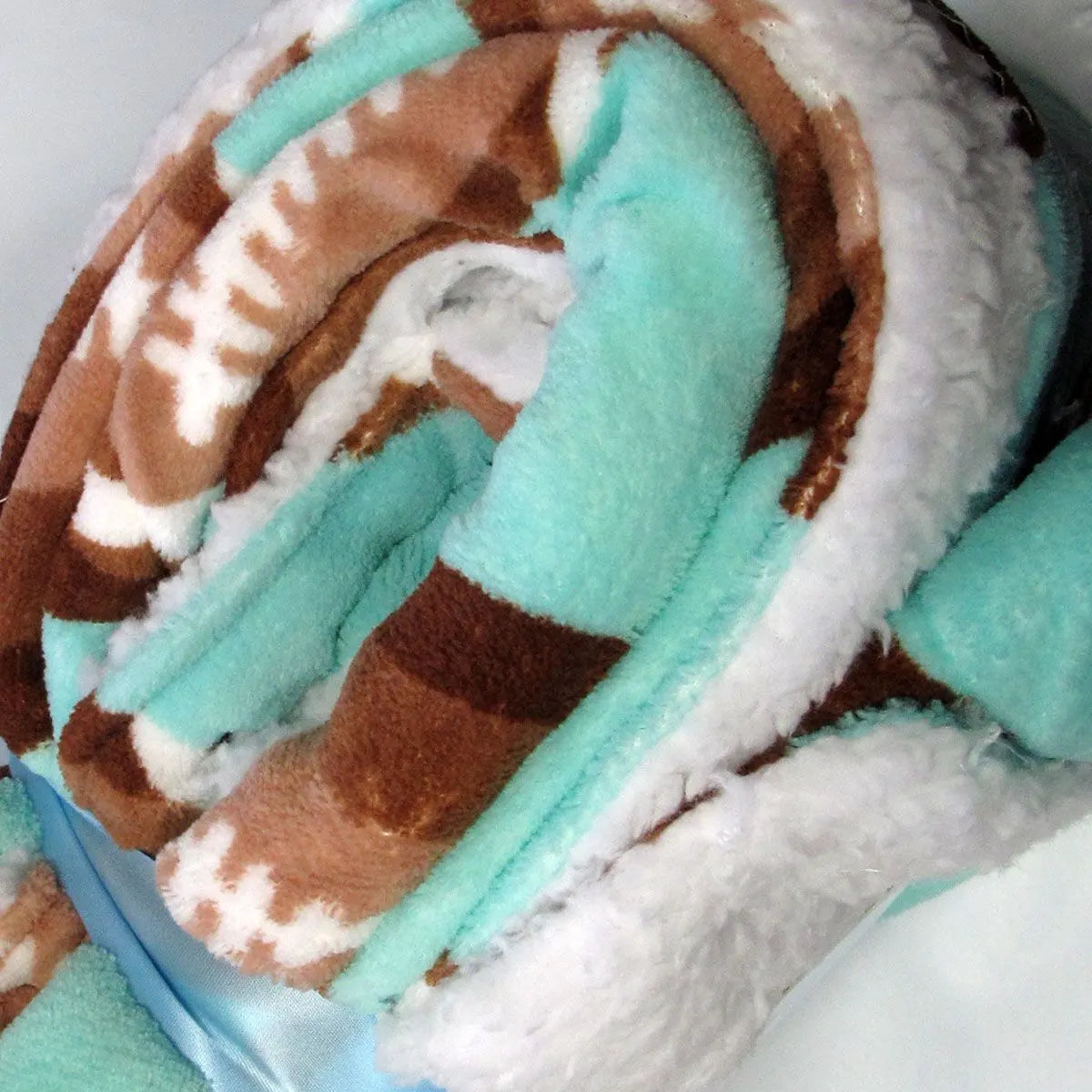 Snuggle Coral Fleece Extra Large Throw with Sherpa Reverse 200 x 128 cm American Football Teal - Image 3