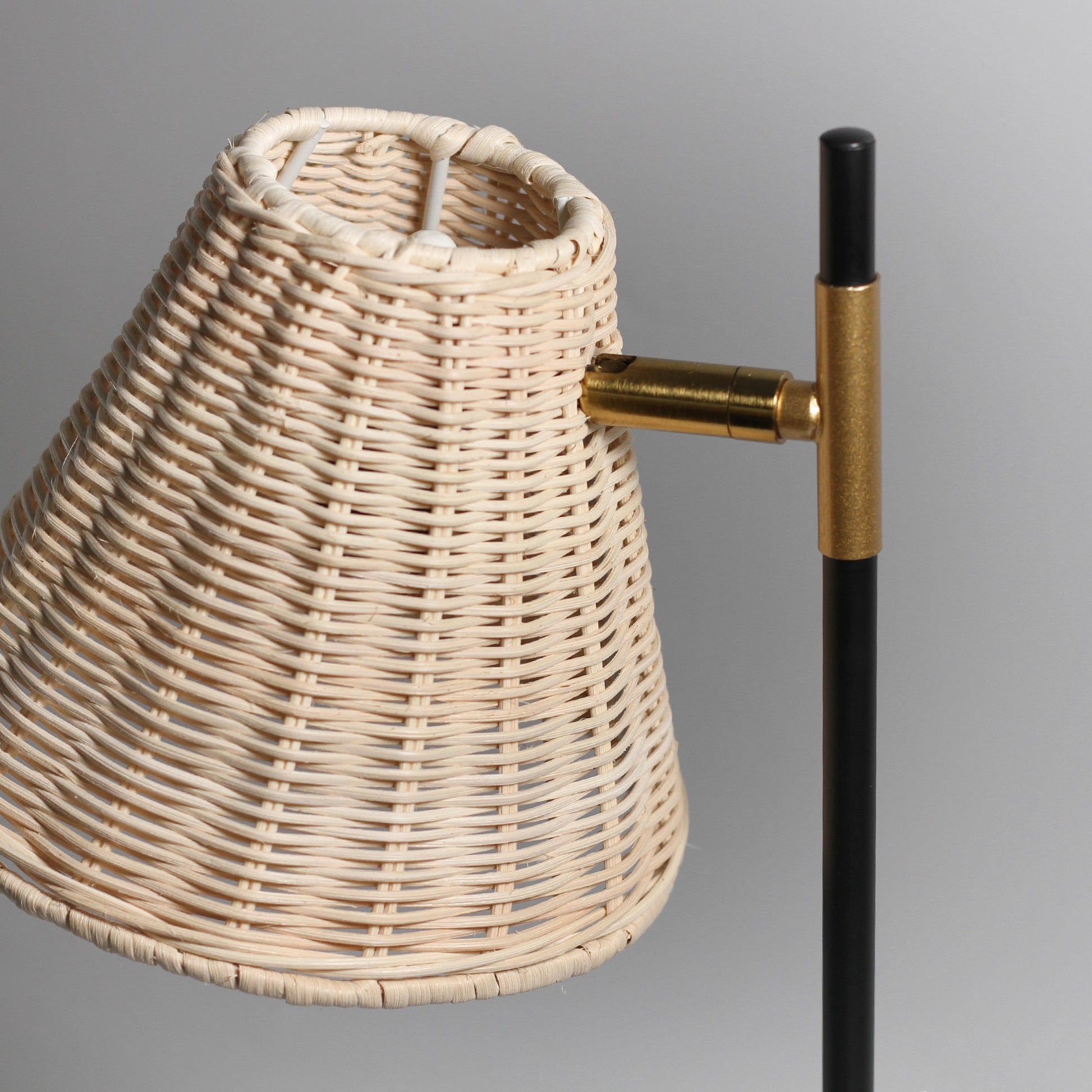 Yvette Rattan Table Lamp - Image 4