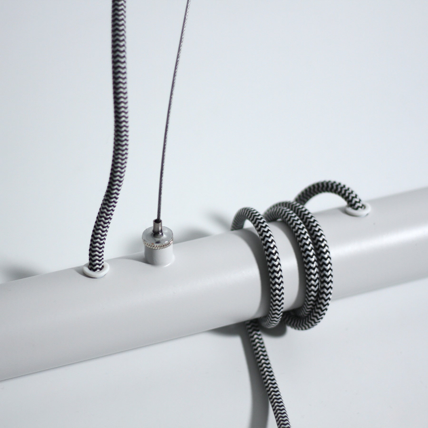 Bikkel 4 Lights Pendant Light - White - Image 5