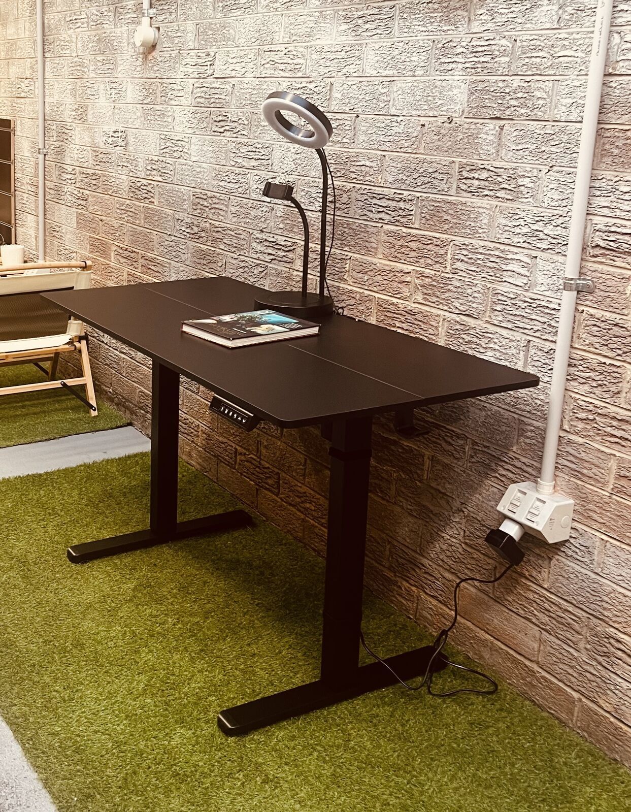 140 x 70cm Electric Standing Desk Height Adjustable Motorised Electric Sit Stand in Black - Image 2