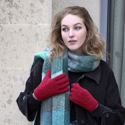 Dents Womens Cable Knit Gloves in Berry - Image 3