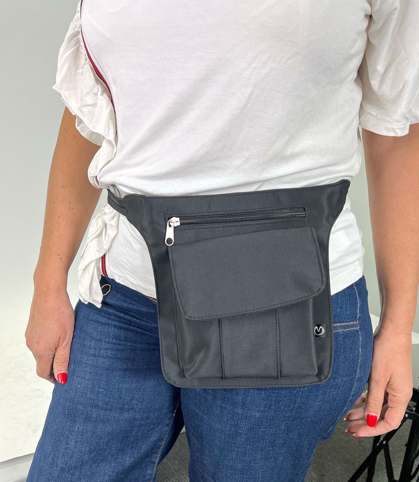 Milleni Waist Bag Utility Travel Belt Bum Bag Adjustable Strap w/ Zipper in Black - Image 3