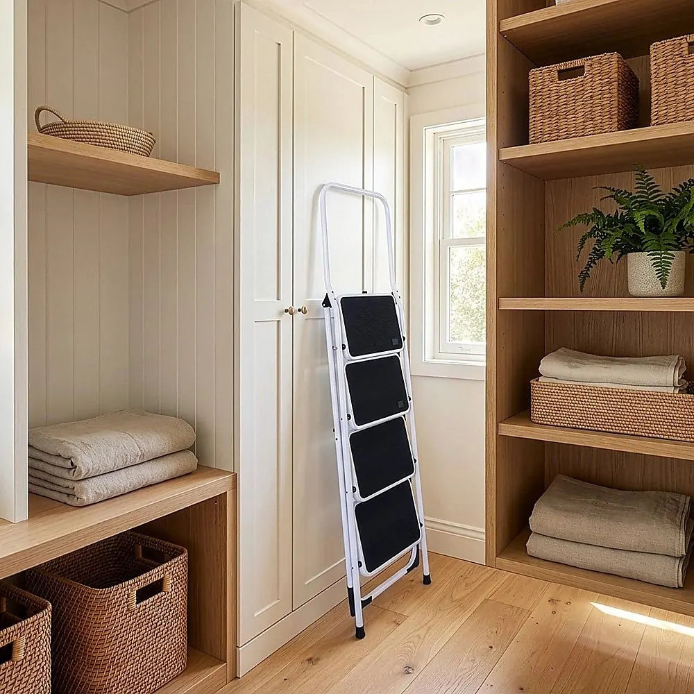 Foldable Non Slip 4 Step Steel Ladder - Image 3