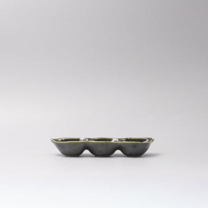 Edamame Triple Pod Dish 20cm Oribe Green Glaze - Image 3