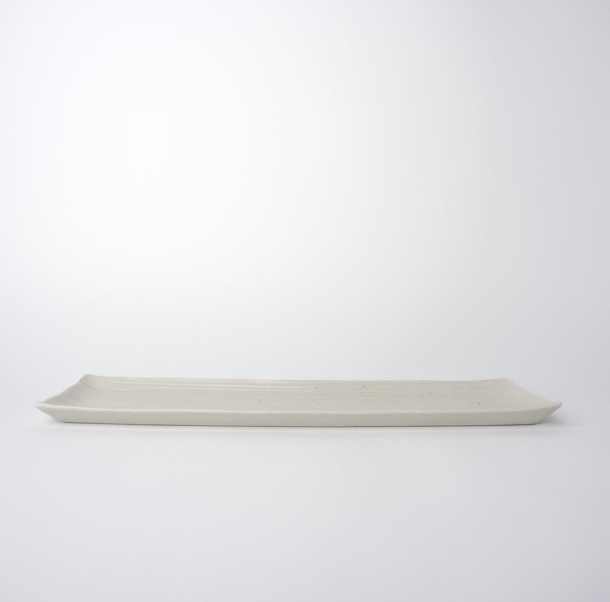 Sashimi Plate 33.2cm White Contour Glaze - Image 2