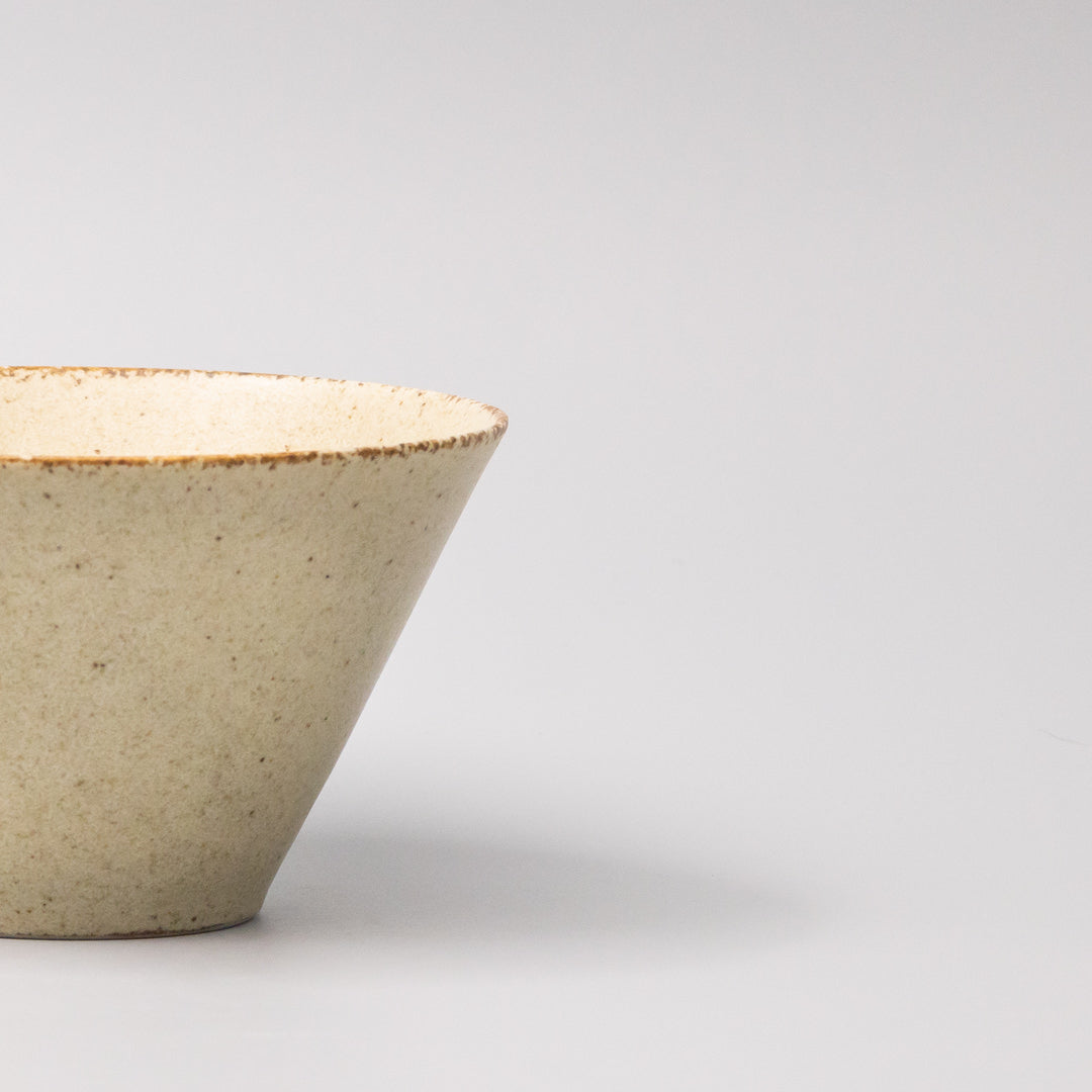 Bowl Fluted 13cm Sand Fade Glaze - Image 4
