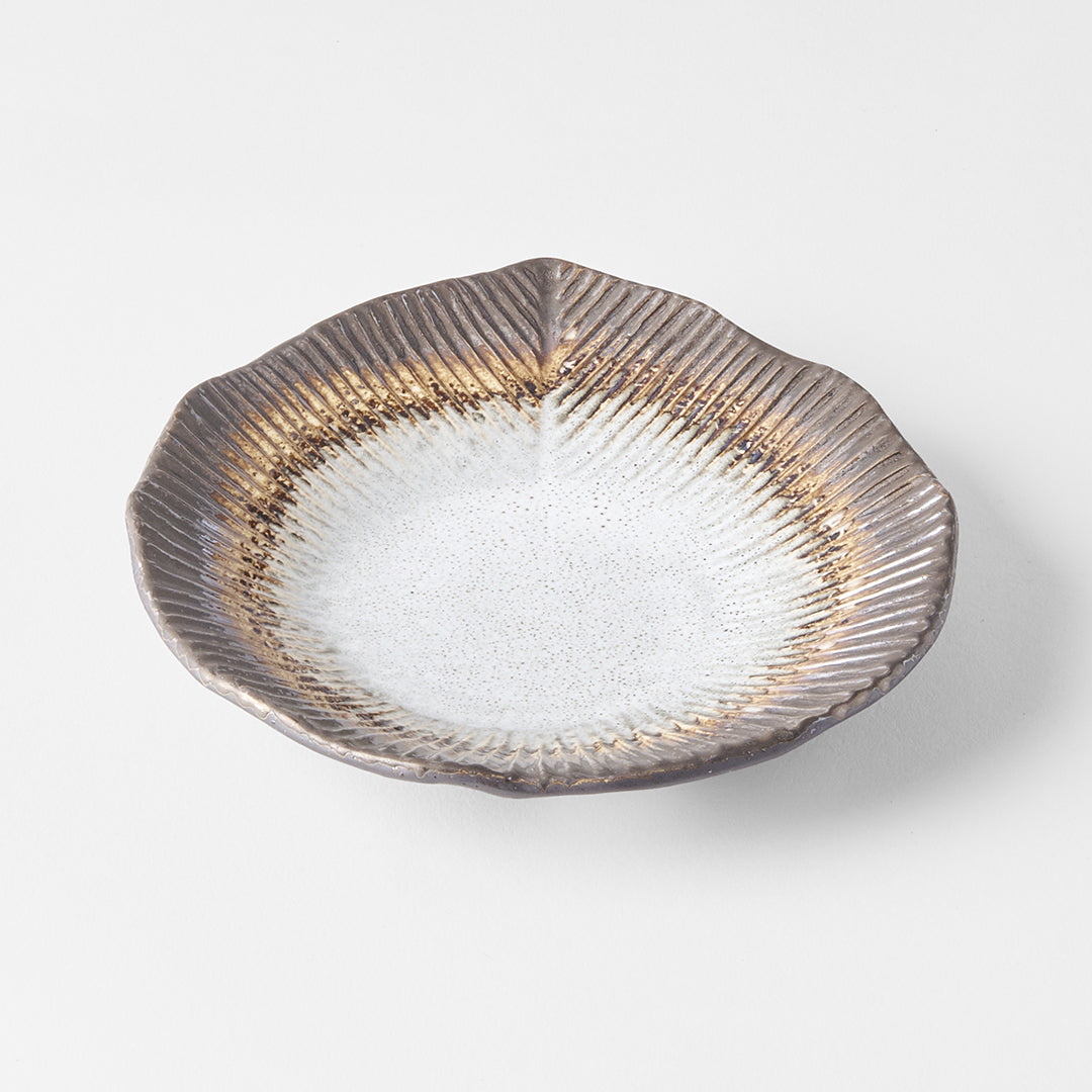 Plate Leaf Shape 16cm Akane Grey Glaze - Image 3