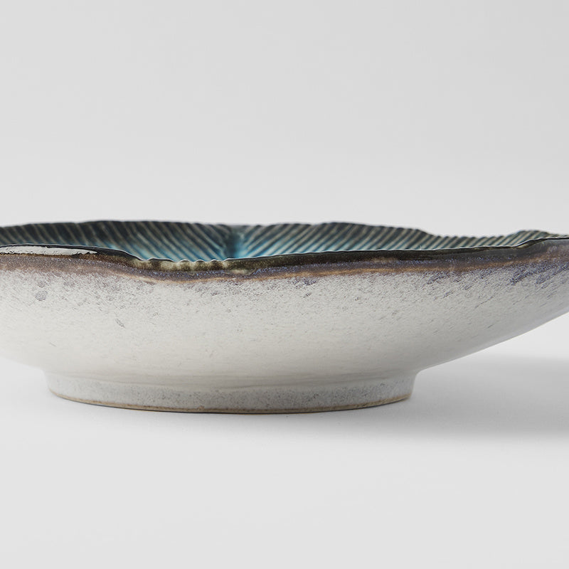 Bowl Shallow Leaf Shape 25cm Sky Blue Glaze - Image 2