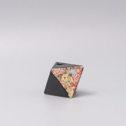 Vase Black Bright 4.5H Triangular - Image 4