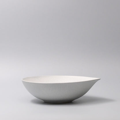 Large Bowl 24cm Snow Leaf Glaze - Image 4