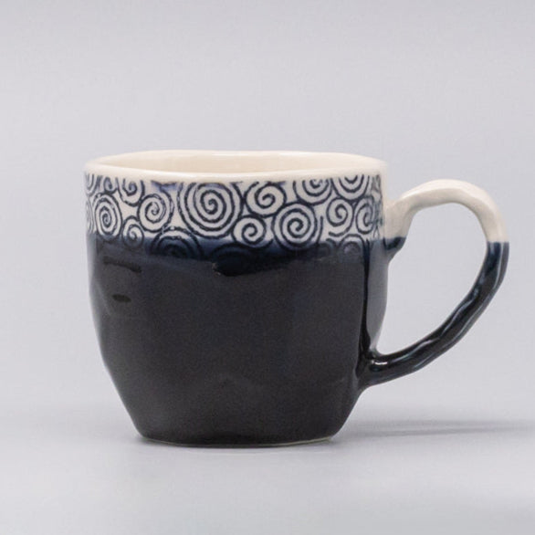 Mug in a Gift Box 260ml Navy Spiral Band Glaze - Image 5