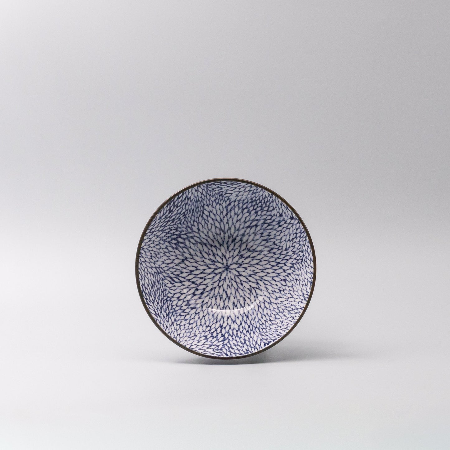 Udon Bowl 17.5cm Chrysanthemum Design - Image 3