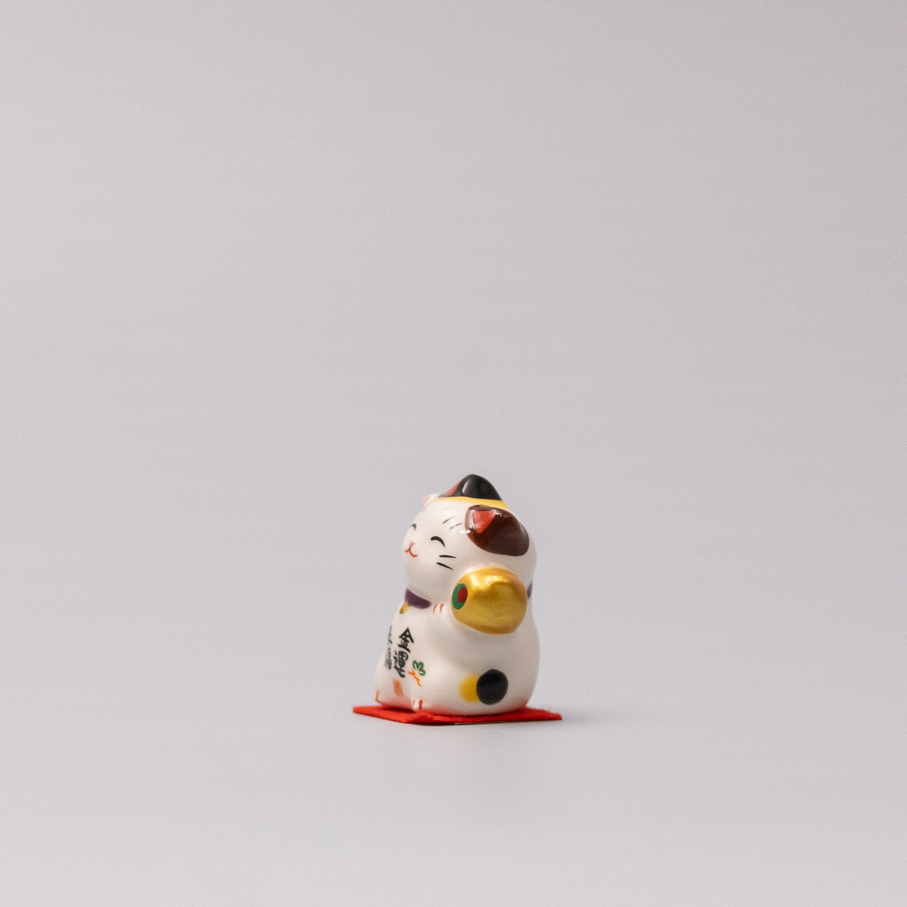 Okimono Wealth Fortune Cat - Image 3