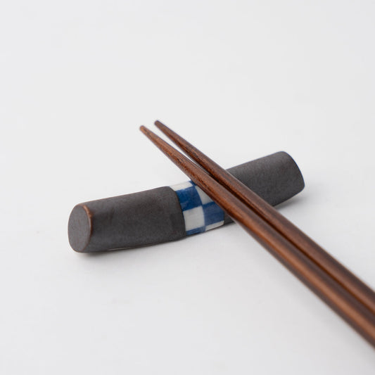 Chopstick Rest Cylinder Checker Black