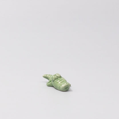 Chopstick Rest Green Alligator - Image 3